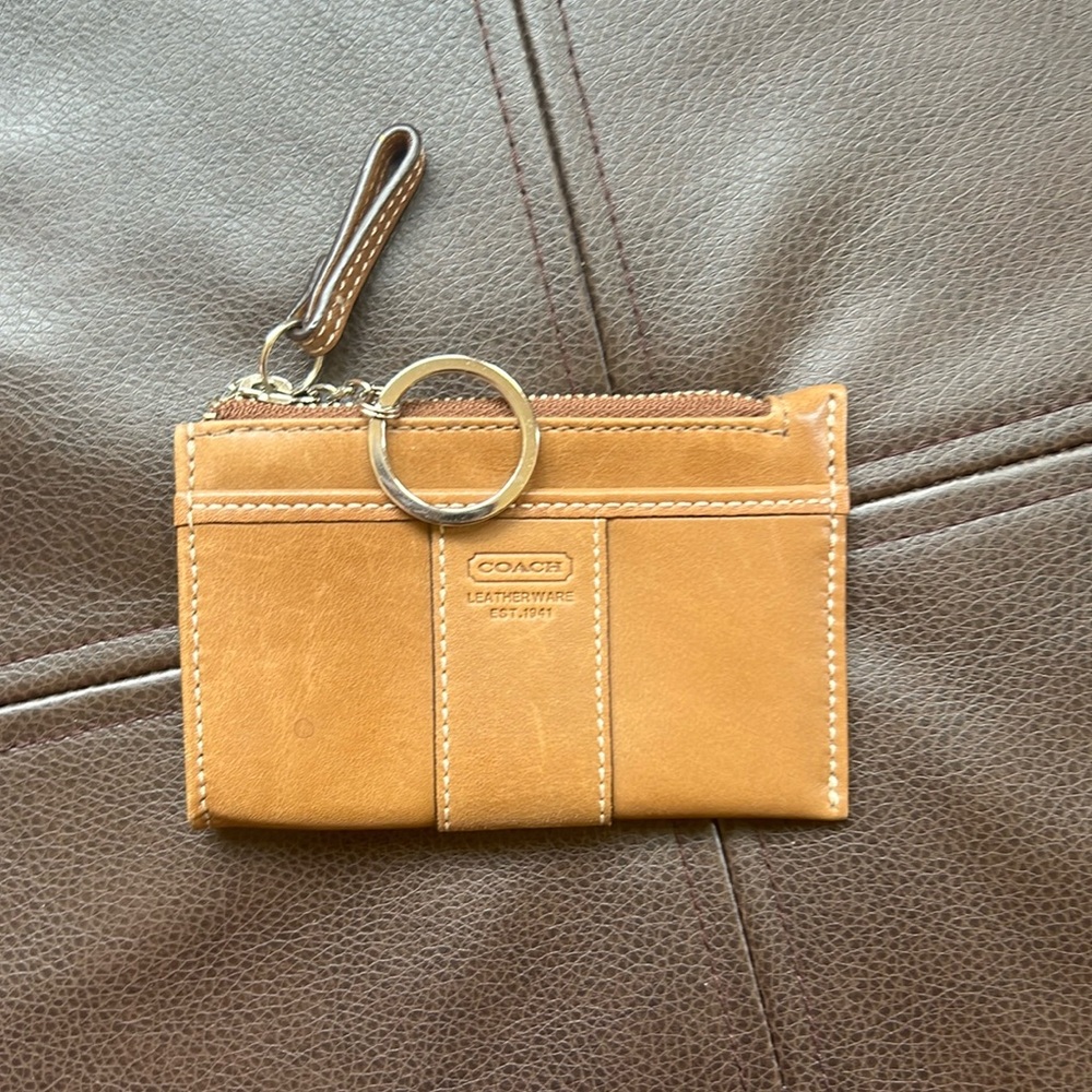 RARE Vintage Coach Leatherware Camel Keychain Card Holder